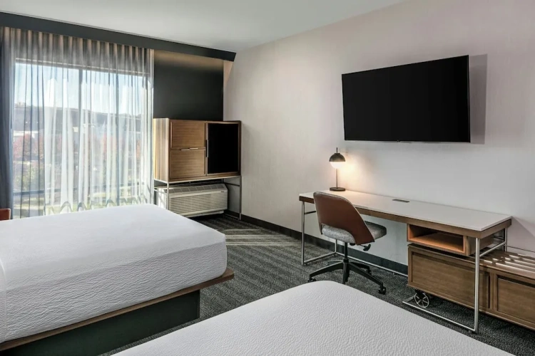 Standard Quadruple room with river view