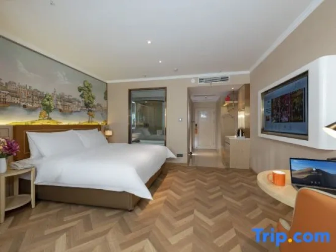 Deluxe Double room with view