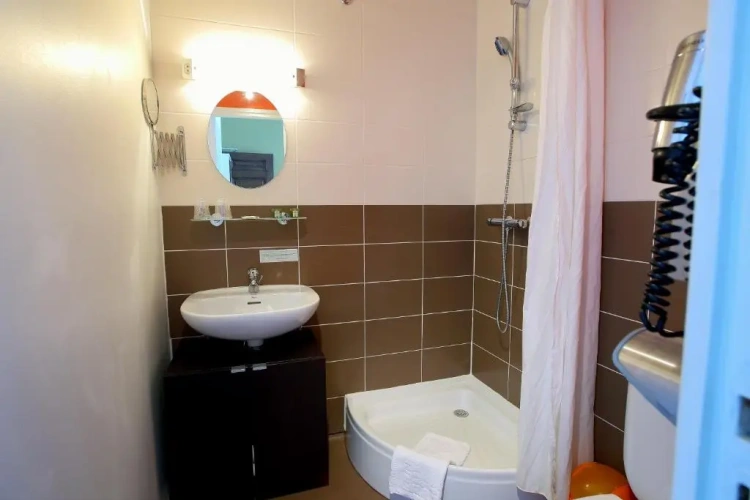 Standard Double room with city view