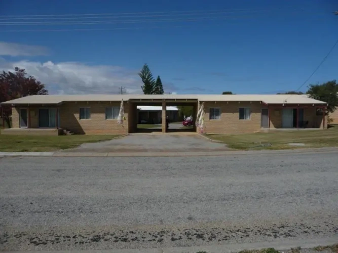 Standard Sextuple Apartment