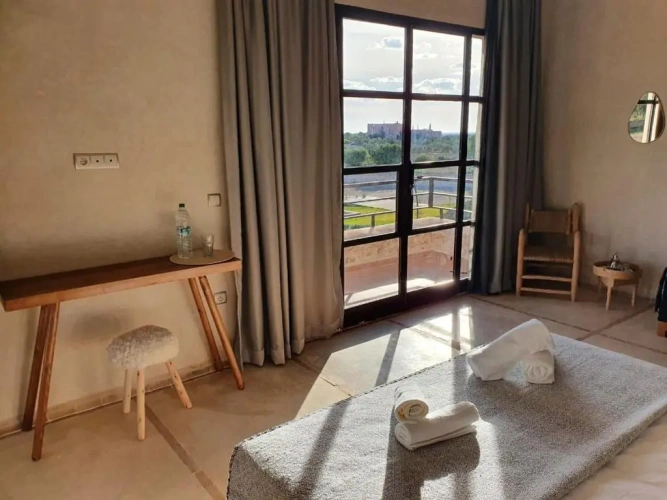 Standard Triple room