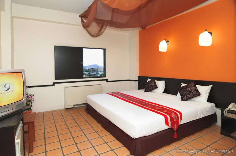 Rome Place Hotel