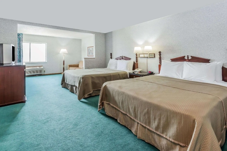 Quadruple Suite