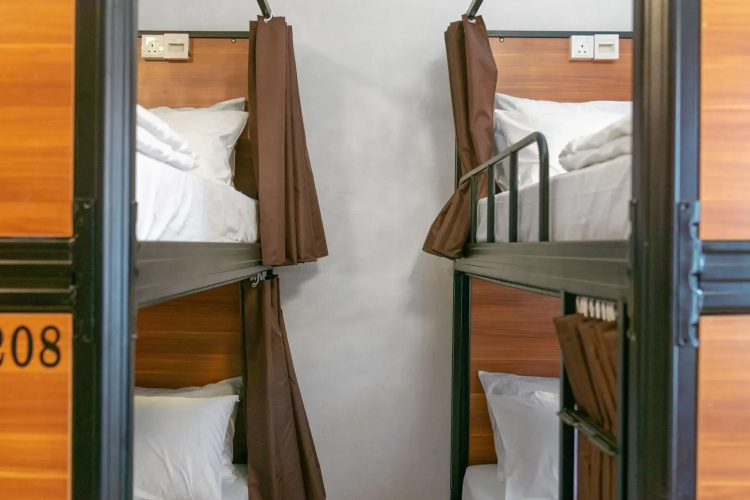 7 Wonders Hostel @ Upper Dickson (SG Clean Certified)