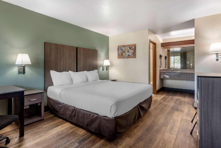Quadruple room