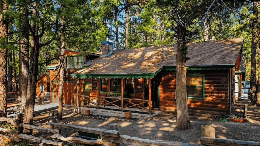 3 Bedrooms Cottage