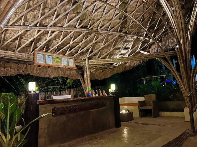 La Colonial Resort