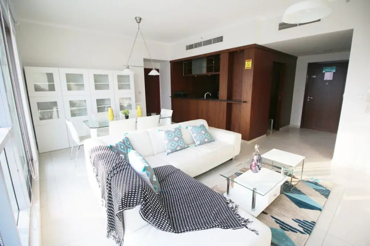 The Residences 7 by R&H