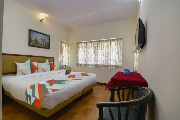 FabHotel Wenlock Homes