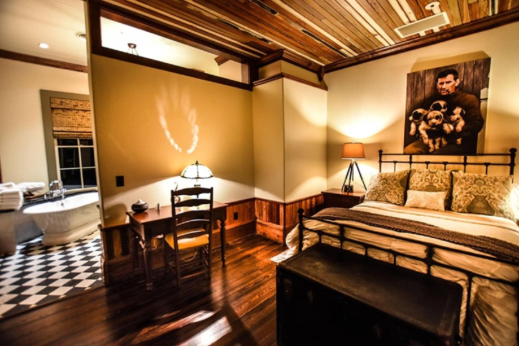 Guest rooms