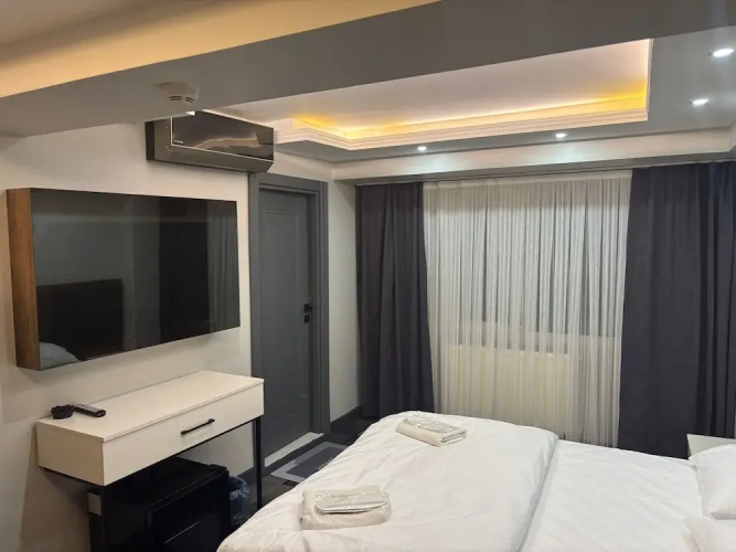 Li̇zboni̇a Otel