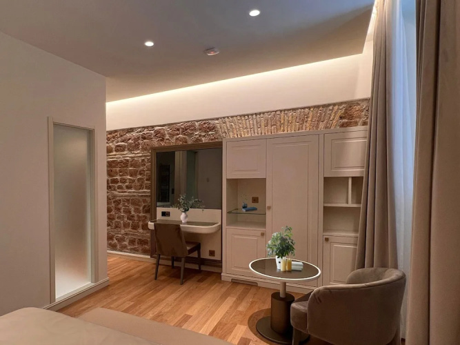 Martina Suites
