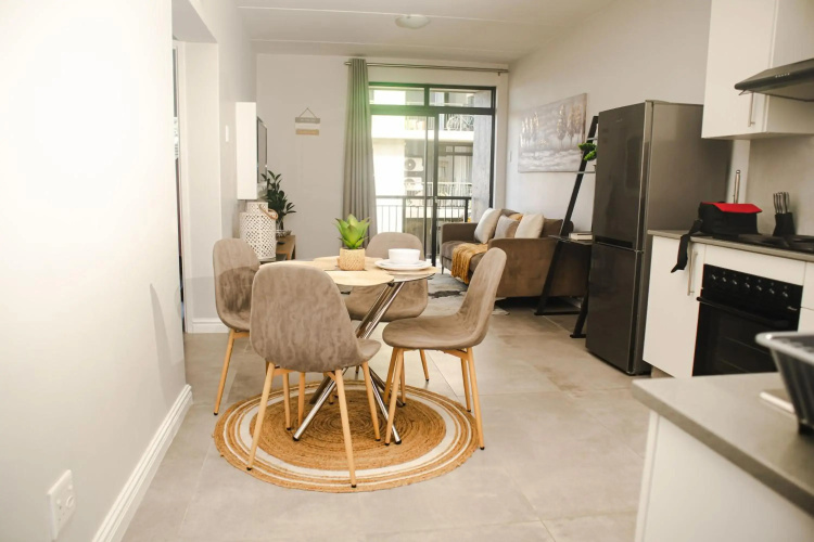 Modern 4 Sleeper Apartment