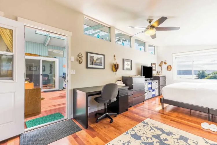 Wolf Beach Cottage By Avantstay Harbor Views - Washington