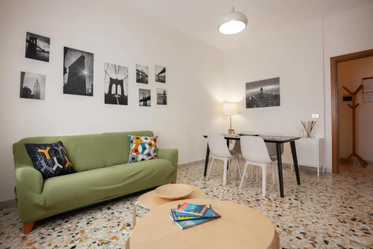 2 Bedrooms Apartment
