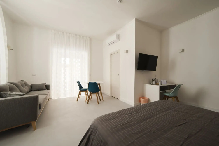 Dada Suite