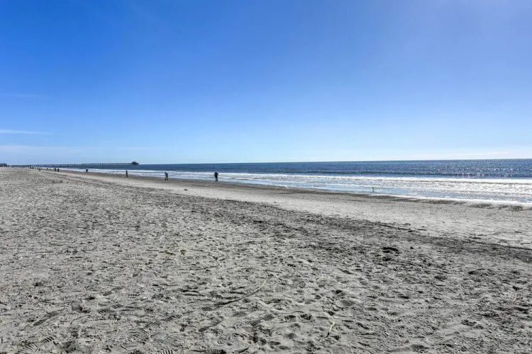 4 Mi to Cherry Grove Beach: Studio w/ Pool!
