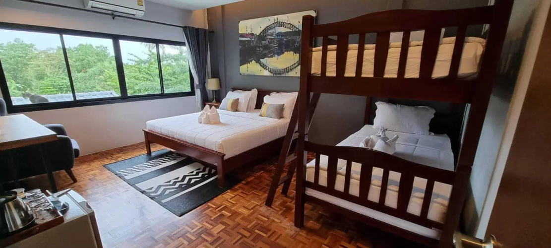 Canvas Family Home