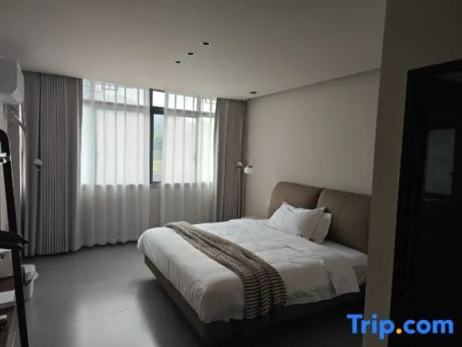 Standard Double room with river view