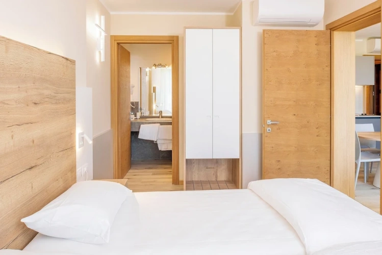 1 Bedroom Deluxe Apartment