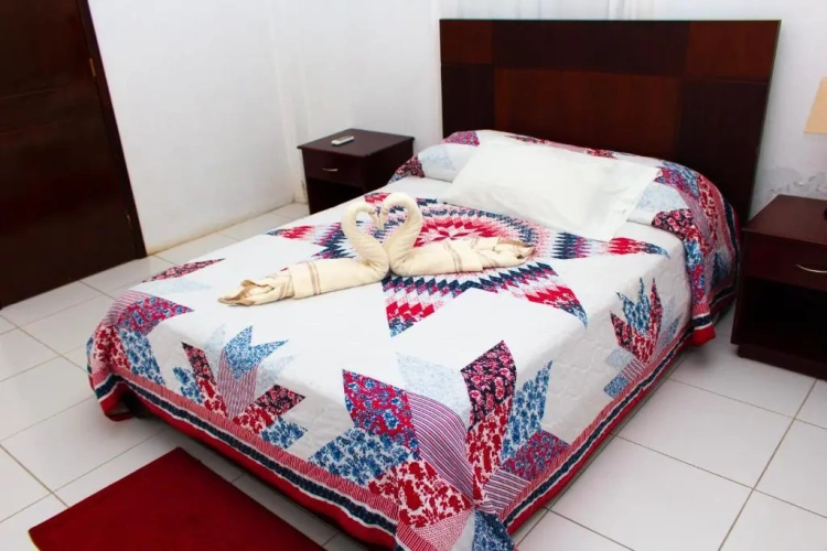 2 Bedrooms Villa