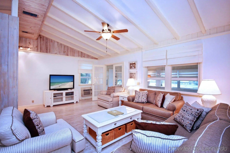 Island Inn