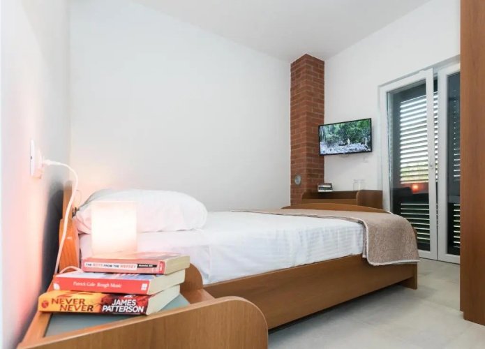 Sunrise Apartments 3