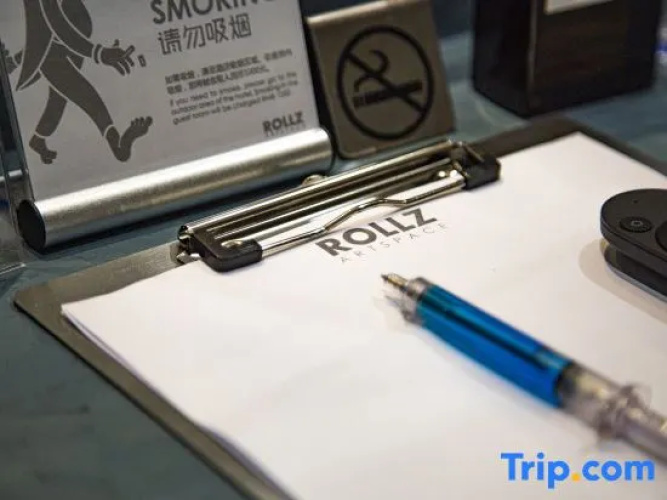 ROLLZ Yeluzi Hotel