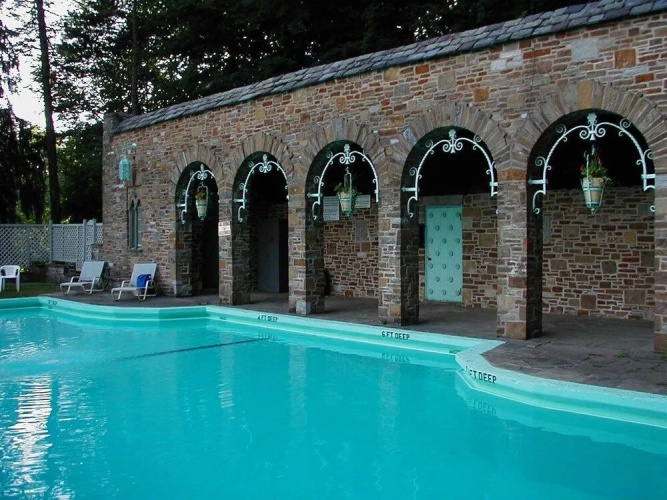Inn At The Beeches