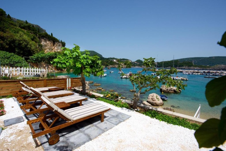 2 Bedrooms Apartment with sea view