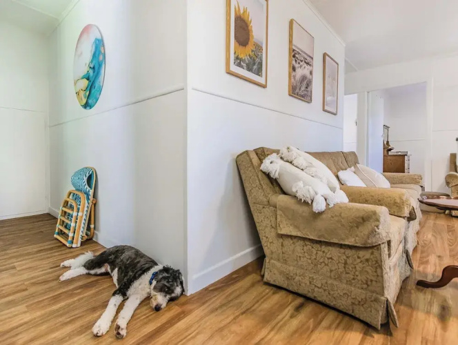 Cozy Pet Friendly Beach House