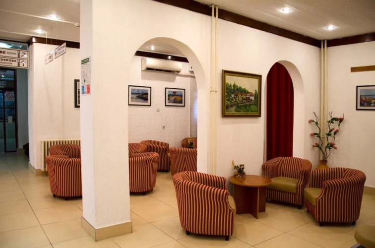 Hotel N