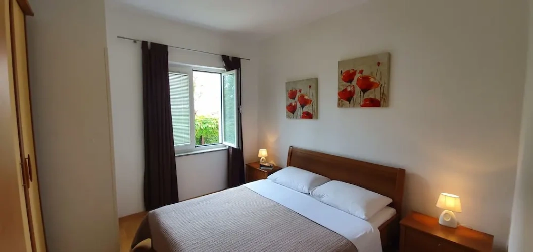 1 Bedroom Apartment with balcony and with garden view
