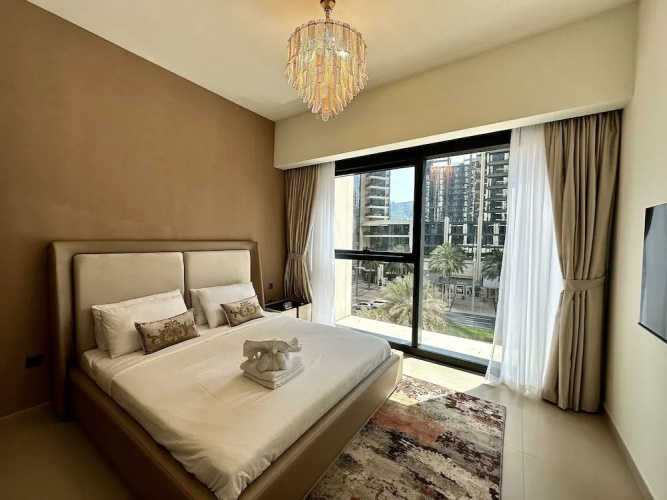 LuxBnB Dubai Opera Act-1 Boulevard Views