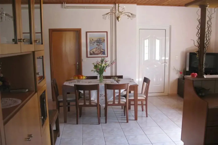 Elia Home Apartments