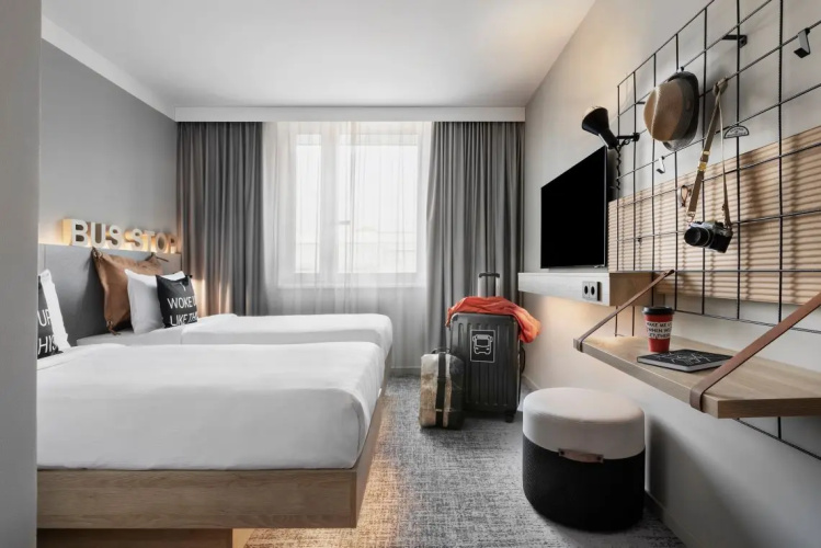 Standard Twin room