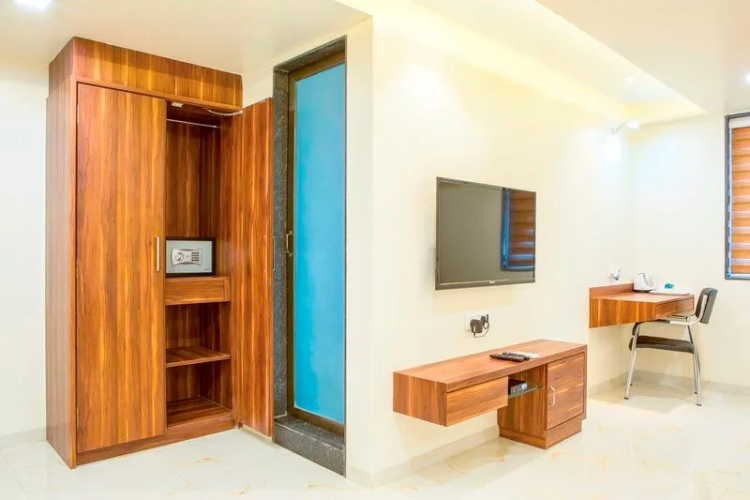 De Grandeur Thane
