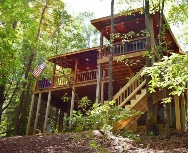 Mountain Lake Hideaway
