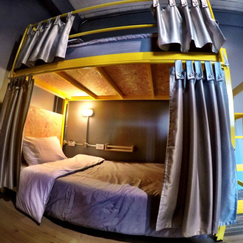 Cubic Bangkok Hostel