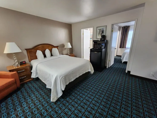 2 Bedrooms Double Suite