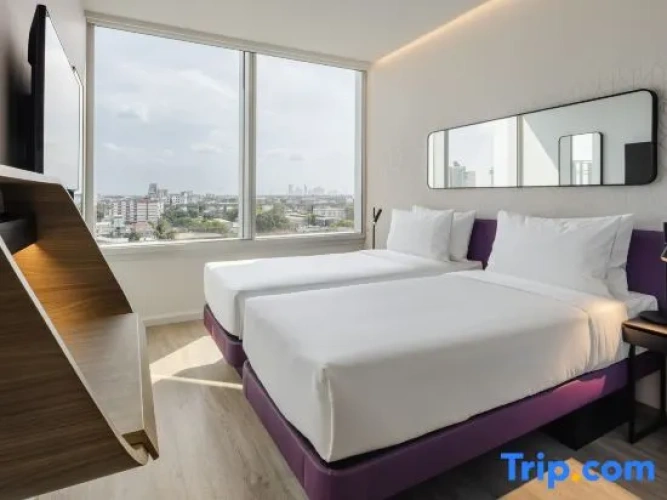 Premium Twin room with view