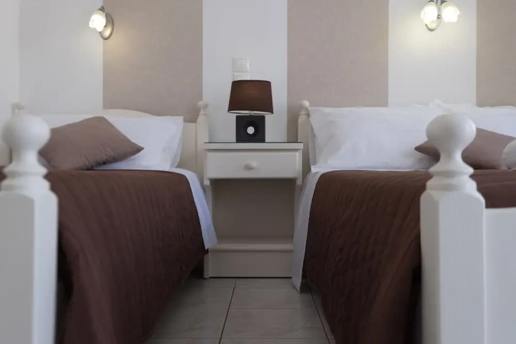 Economy room