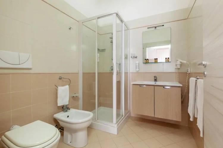 Standard Triple room with balcony