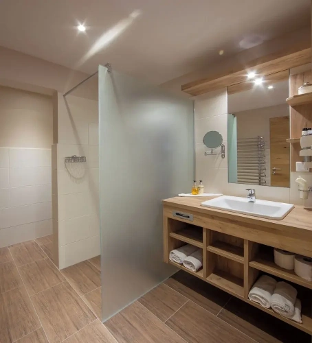 Deluxe Double room with balcony and with lake view