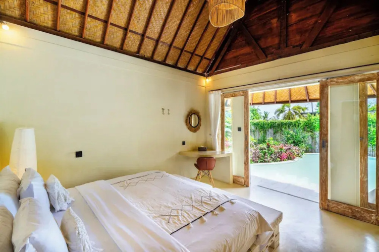 Villa Laguna by Pertama Management
