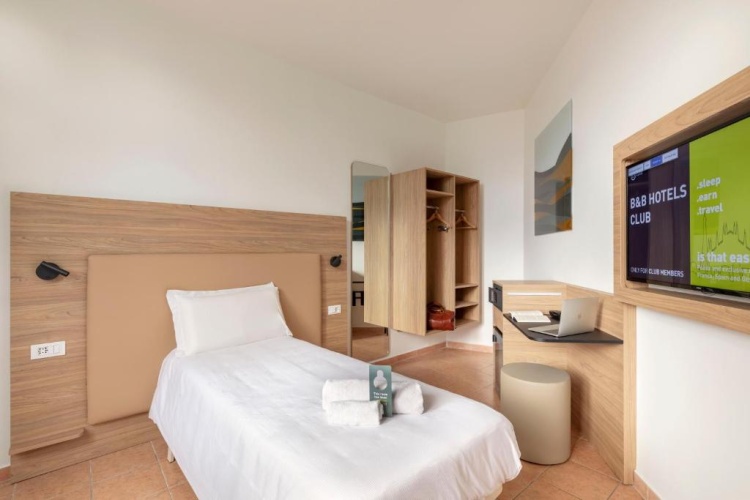 Standard Single room