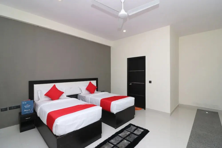 Rosebury by OYO Rooms