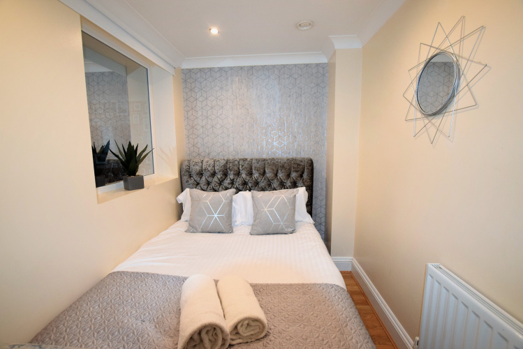 Your Apartment Meridian Place