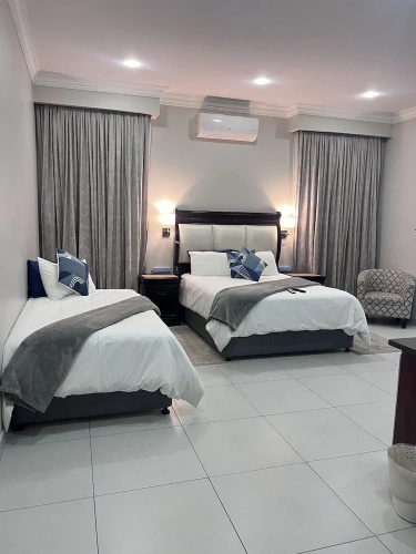 Luxury Triple room