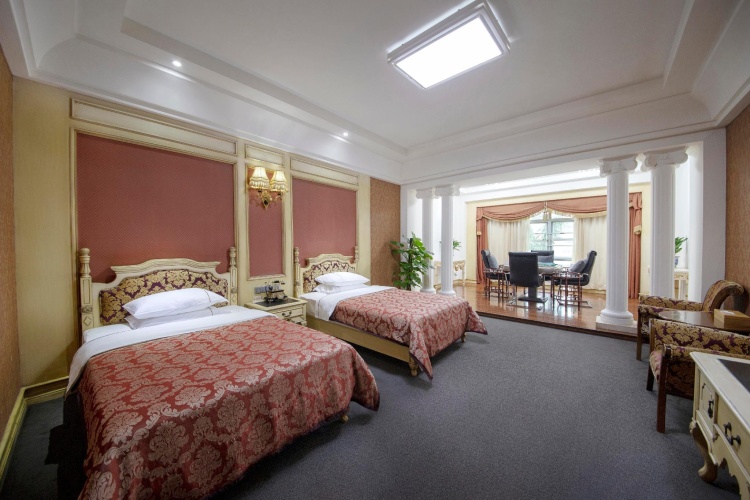 Comfort Twin room with view